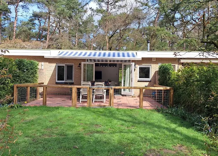 בית נופש 't Grieze Huysje אוטרלו